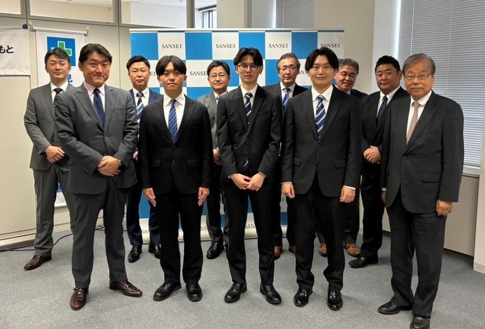 88F846A4-2699-44A0-9BA5-811EDB4F8CB6